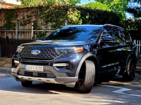 Ford Explorer 2.3 LimIted 4WD — пробег 54 000 км — фото 2 из 5