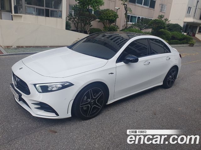 Mercedes-Benz A-Class AMG A35 4MATIC Sedan — пробег 5 600 км — фото 1 из 5