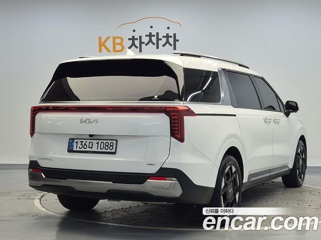 Kia Carnival HEV 9seater Signature — пробег 66 633 км — фото 3 из 5