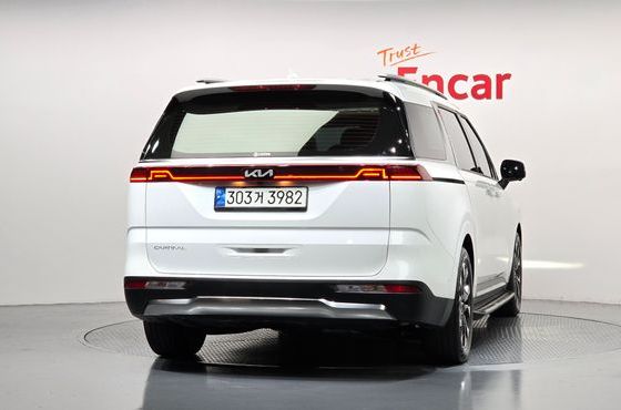 Kia Carnival Gasoline 9-Seater Signature — пробег 24 507 км — фото 4 из 5