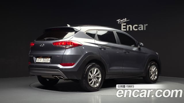 Hyundai Tucson Diesel 2.0 2WD Style — пробег 250 296 км — фото 2 из 5