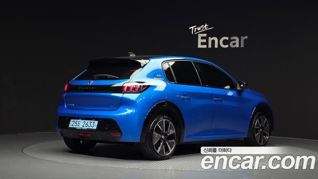 Peugeot 208 GT — пробег 52 335 км — фото 2 из 5