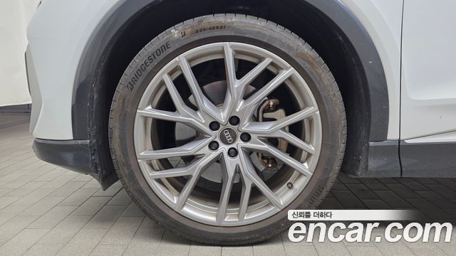 Audi Q4 e-tron из Кореи Encar