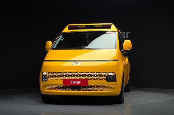Hyundai Staria L3.5 Kinder Safety Car 11-Seater — пробег 20 664 км — фото 3 из 5