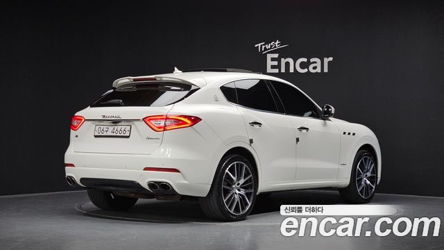 Maserati Levante 3.0 AWD GranSport — пробег 185 300 км — фото 2 из 5