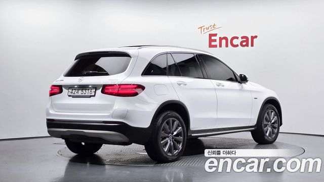 Mercedes-Benz GLC-Class GLC350e 4MATIC Premium — пробег 153 851 км — фото 2 из 5
