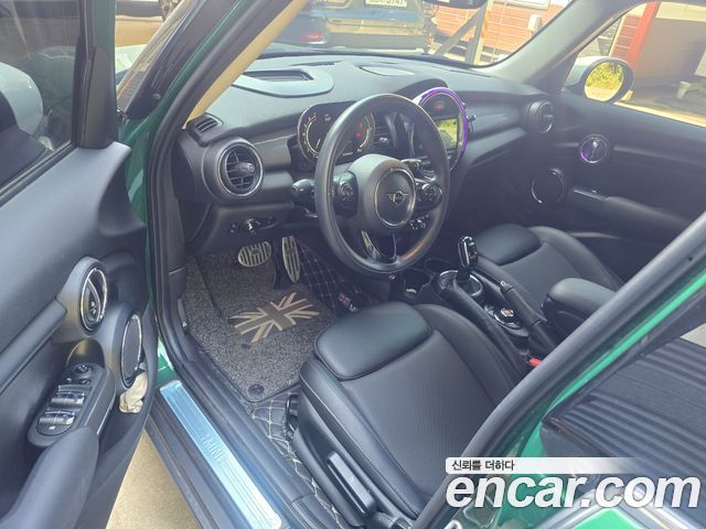 Mini Cooper HIGH Third Generation — пробег 43 000 км — фото 4 из 5