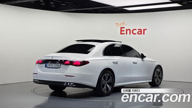 Mercedes-Benz E-Class из Кореи Encar