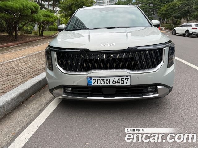 Kia Carnival Gasoline 9-Seater Signature — пробег 8 209 км — фото 1 из 5