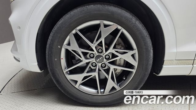 Genesis GV70 из Кореи Encar