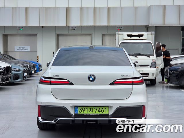 BMW 7-Series 750e xDrive M Sport — пробег 4 115 км — фото 4 из 5