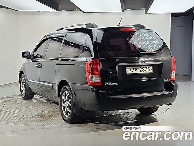 Kia Carnival Grand Carnival GLX Deluxe — пробег 194 000 км — фото 3 из 5