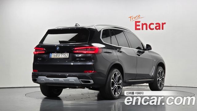 BMW X5 xDrive 45e xLine — пробег 103 566 км — фото 2 из 5