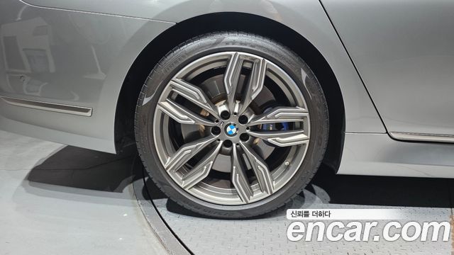 BMW 7-Series из Кореи Encar