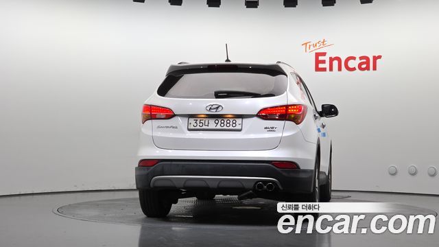 Hyundai Santafe Diesel(e-VGT) 2.0 4WD Exclusive — пробег 90 132 км — фото 4 из 5