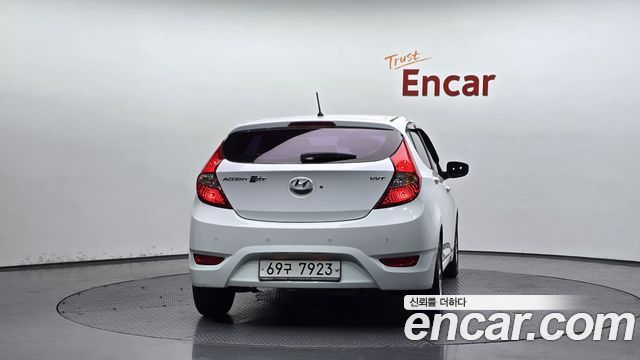 Hyundai Accent WIT 1.4 VVT Premier — пробег 42 849 км — фото 4 из 5