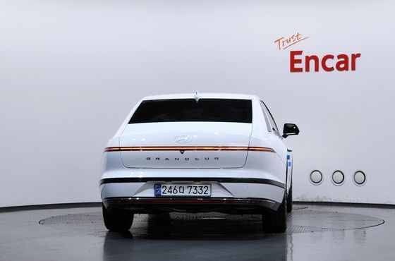 Hyundai Grandeur Calligraphy — пробег 14 633 км — фото 4 из 5