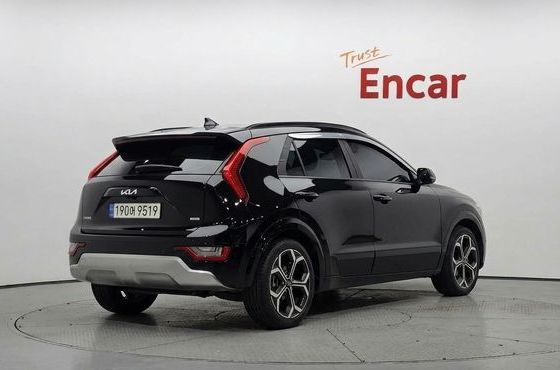 Kia Niro Trendy — пробег 59 049 км — фото 2 из 5