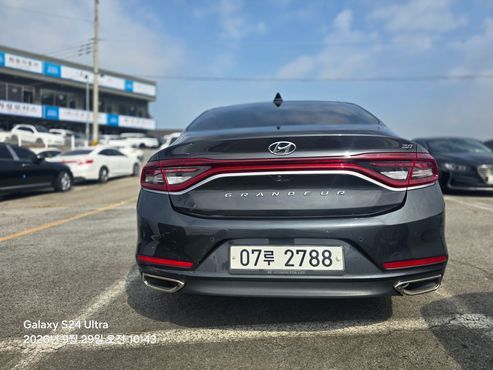 Hyundai Grandeur 3.0 Premium — пробег 104 865 км — фото 4 из 5