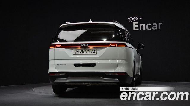 Kia Carnival Diesel 9-Seater Signature — пробег 66 896 км — фото 4 из 5