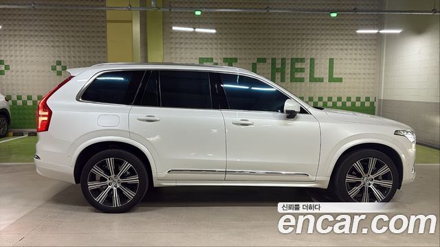Volvo XC90 B6 Ultimate Bright — пробег 42 000 км — фото 3 из 5