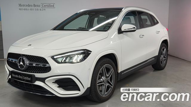 Mercedes-Benz GLA-Class GLA250 4MATIC — пробег 11 077 км — фото 1 из 5