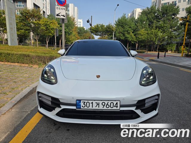 Porsche Panamera 2.9 AWD E-Hybrid Platinum Edition — пробег 18 378 км — фото 1 из 5