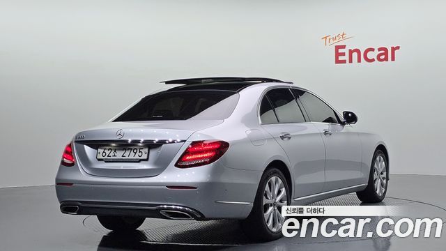 Mercedes-Benz E-Class из Кореи Encar