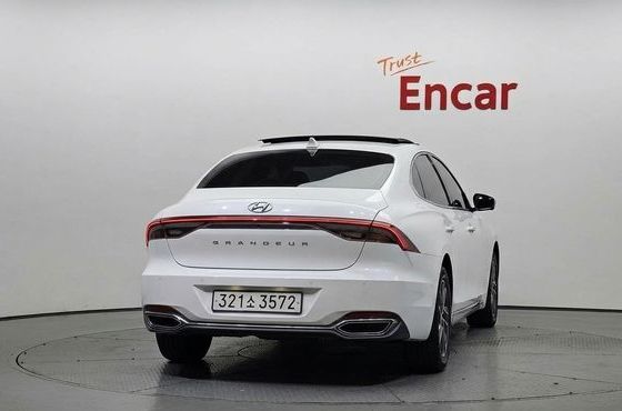 Hyundai Grandeur 2.5 Premium — пробег 137 639 км — фото 4 из 5