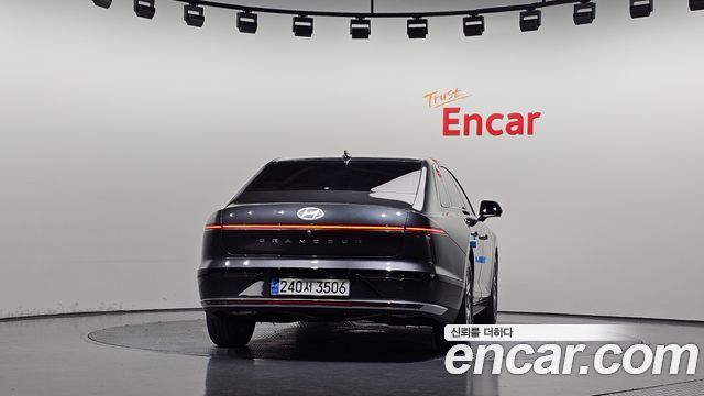 Hyundai Grandeur 2,5 Gasoline 2WD Exclusive — пробег 17 162 км — фото 4 из 5