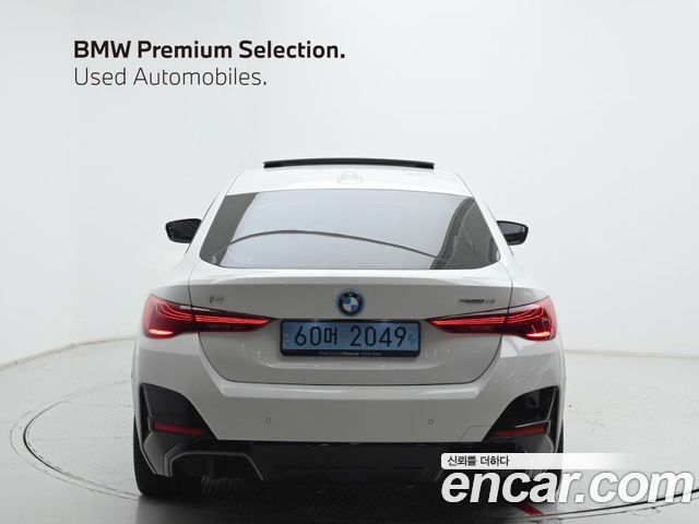BMW i4 eDrive40 M Sports — пробег 22 063 км — фото 4 из 5