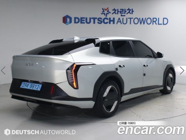 Kia EV4 Long Range 2WD Air — пробег 17 556 км — фото 2 из 5
