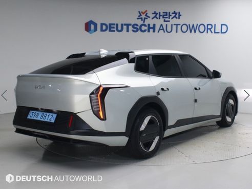 Kia EV4 Long Range 2WD Air — пробег 17 556 км — фото 2 из 5