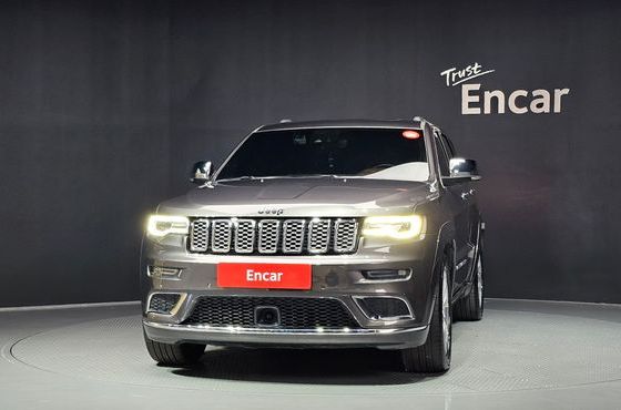 Jeep Cherokee 3.6 Summit WK2 — пробег 84 458 км — фото 3 из 5