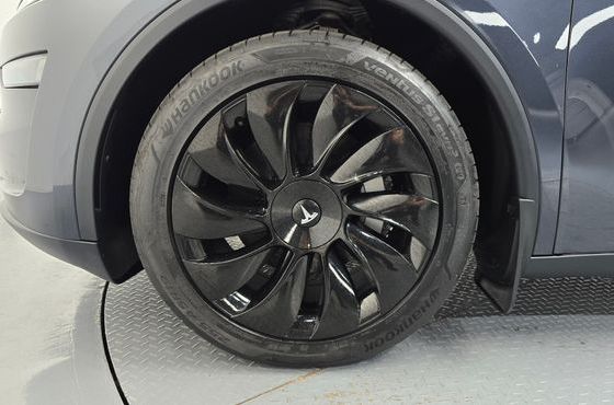 Tesla Model Y Long Range AWD — пробег 20 898 км — фото 5 из 5