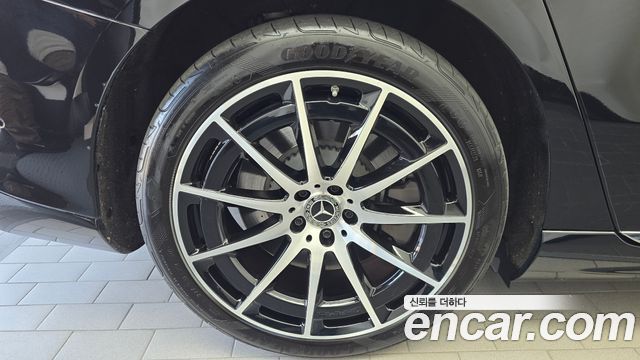 Mercedes-Benz EQS из Кореи Encar