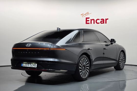 Hyundai Grandeur Calligraphy — пробег 13 430 км — фото 2 из 5