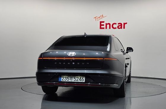 Hyundai Grandeur Calligraphy — пробег 13 430 км — фото 4 из 5