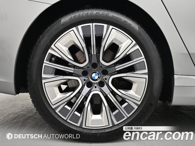BMW 7-Series 740i sDrive Design Pure Excellence — пробег 69 379 км — фото 5 из 5