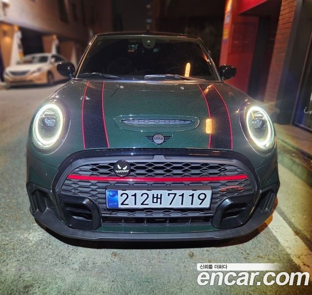 Mini Cooper Convertible JCW 3rd — пробег 22 709 км — фото 3 из 5