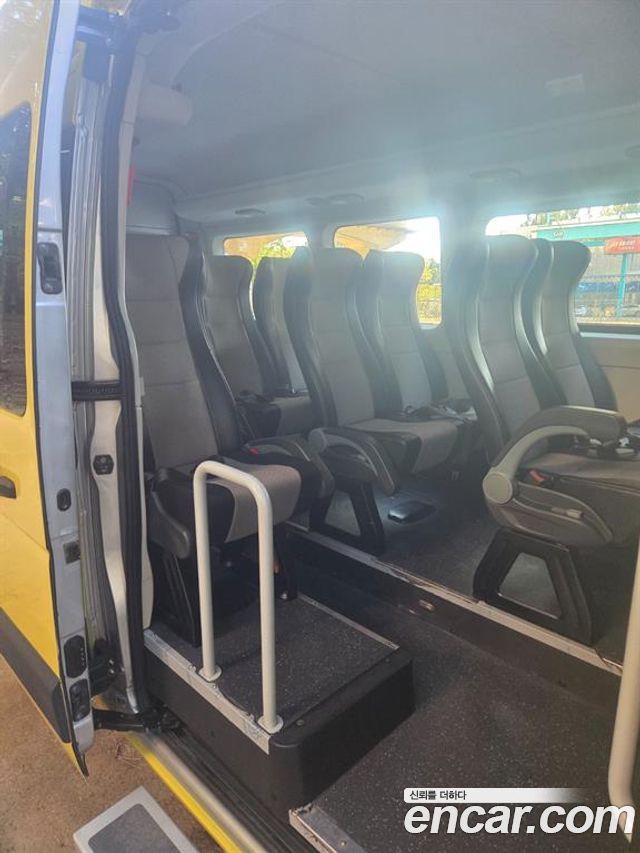Renault (Samsung) Master School Bus 15-Seater — пробег 51 600 км — фото 5 из 5