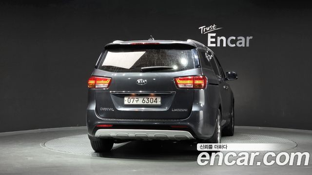 Kia Carnival 7-seater Limousine President — пробег 148 990 км — фото 4 из 5