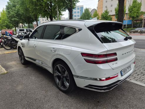Genesis GV80 2.5T Gasoline AWD — пробег 12 600 км — фото 2 из 5