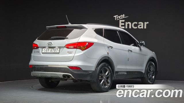 Hyundai Santafe Diesel(e-VGT) 2.2 4WD Exclusive — пробег 217 732 км — фото 2 из 5