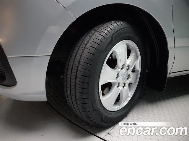 Hyundai Starex Wagon 12-Seater Modern — пробег 77 000 км — фото 5 из 5