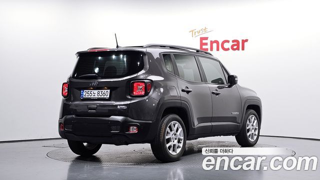 Jeep Renegade 2.4 Longitude — пробег 26 983 км — фото 2 из 5