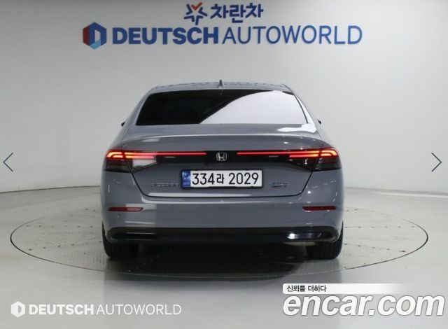 Honda Accord 2.0 Hybrid Touring — пробег 48 018 км — фото 4 из 5
