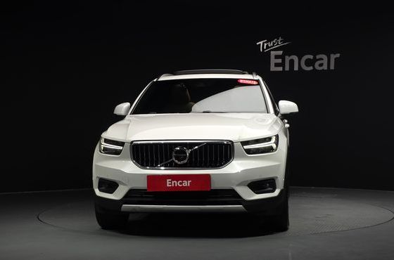 Volvo XC40 B4 Inscription — пробег 65 175 км — фото 3 из 5