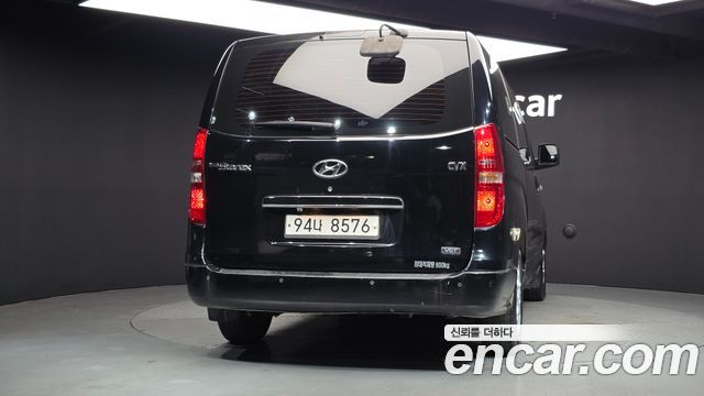 Hyundai Starex 3-Seater VAN CVX Deluxe — пробег 191 639 км — фото 4 из 5