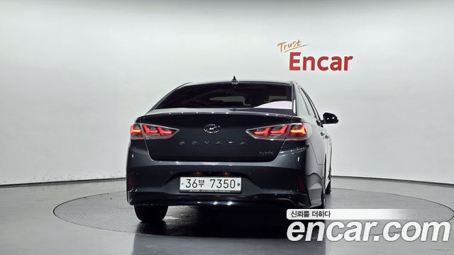 Hyundai Sonata Premium — пробег 130 403 км — фото 4 из 5